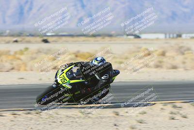 media/Jan-10-2025-CVMA Friday Practice (Fri) [[489e0da257]]/Group 4 and Trackday/Session 2 (Turn 4 Inside)/